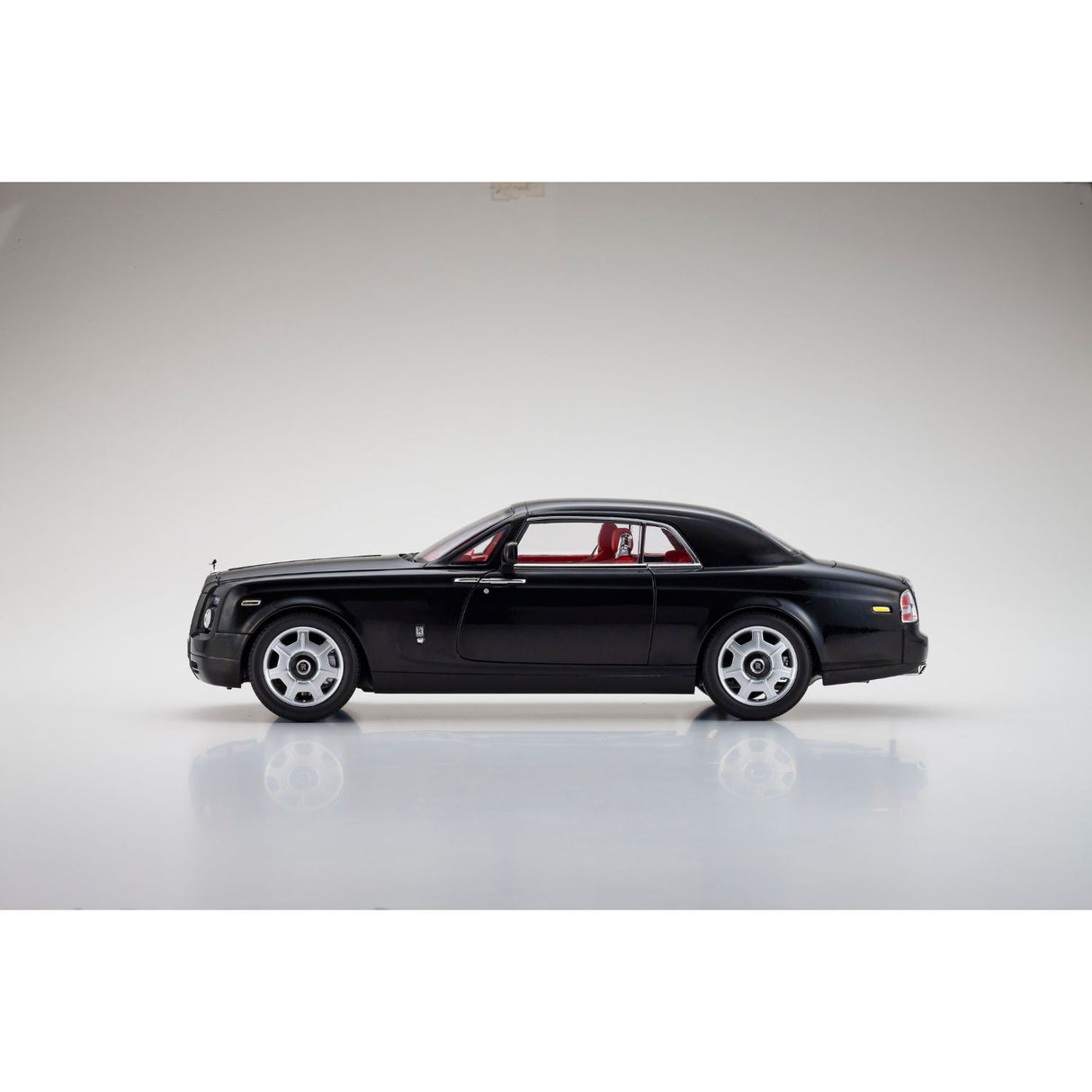 Rolls-Royce Phantom Coupe - Diamond Black - 1:18 Scale Diecast Model Car