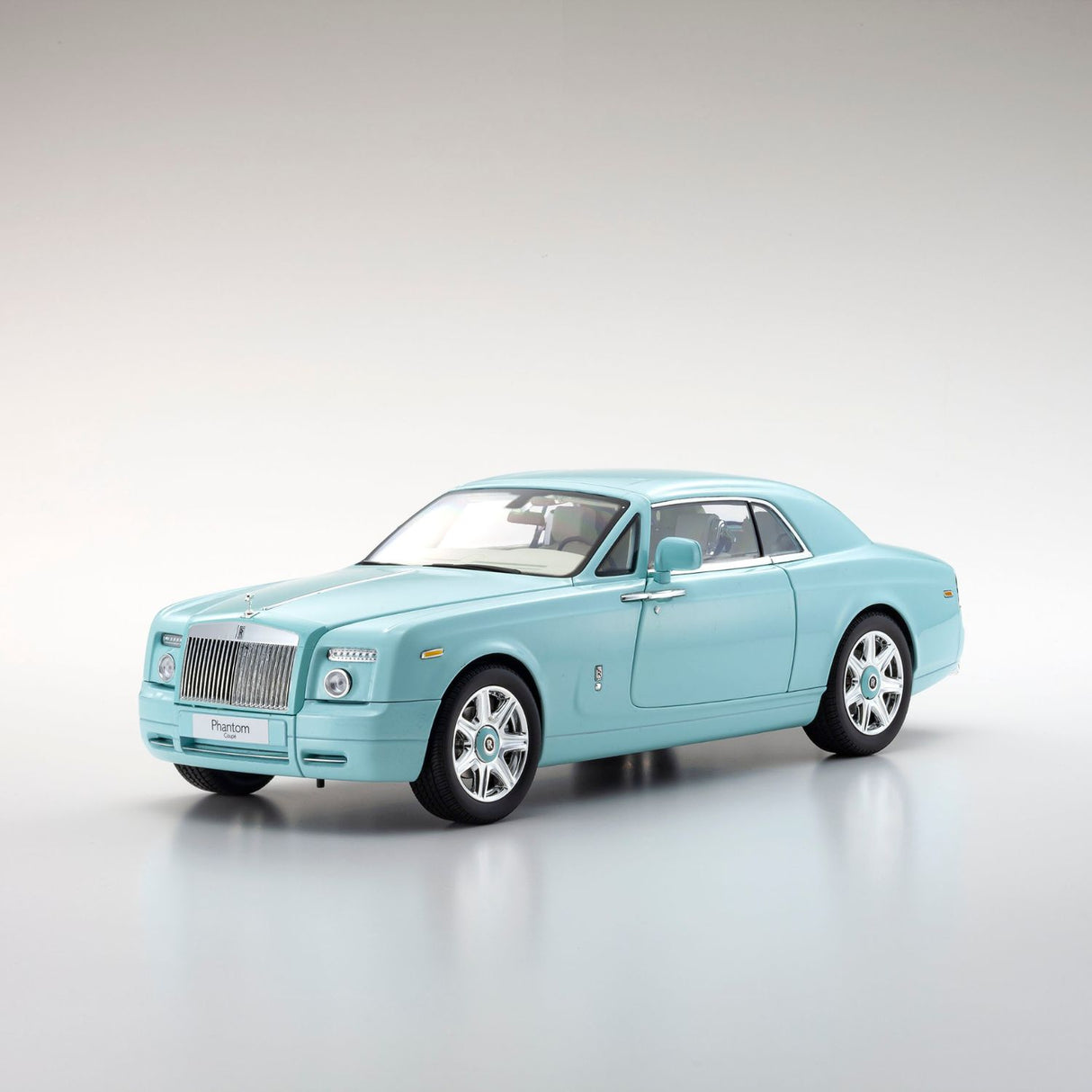 Rolls-Royce Phantom Coupe - Turquoise - 1:18 Scale Diecast Model Car