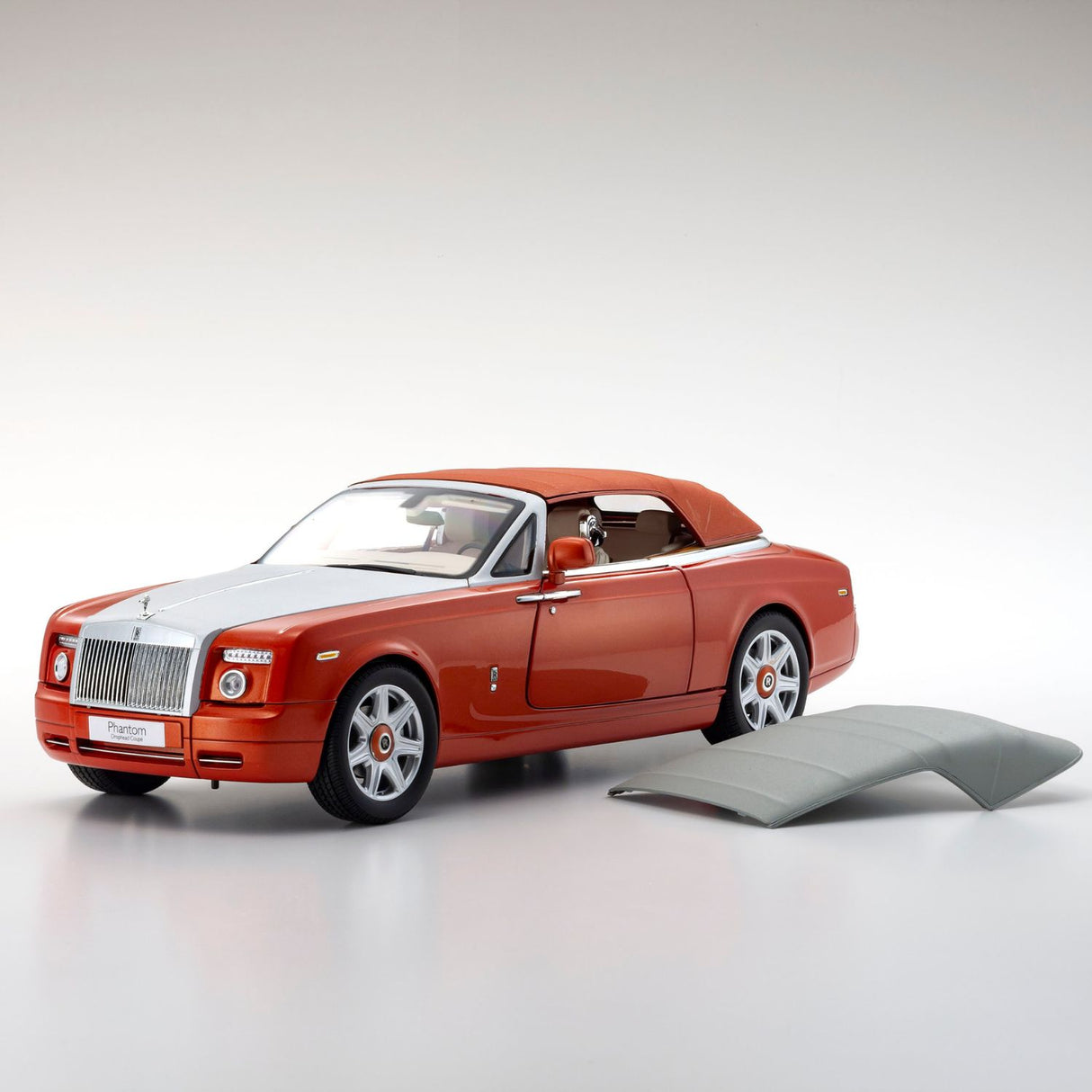 Rolls-Royce Phantom Drophead Coupe - Orange - 1:18 Scale Diecast Model Car