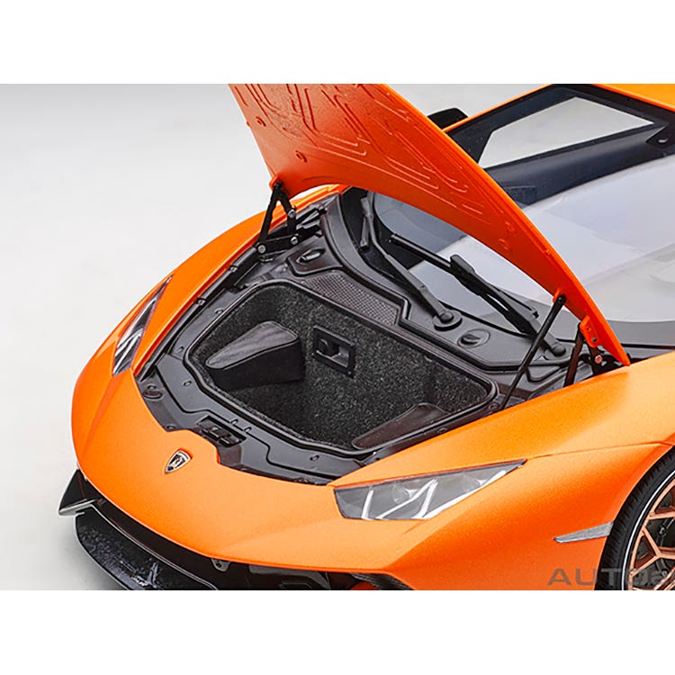 LAMBORGHINI HURACAN PERFORMANTE (ARANCIO ANTHAEUS/MATT ORANGE) - 1:12 Scale Composite Model Car