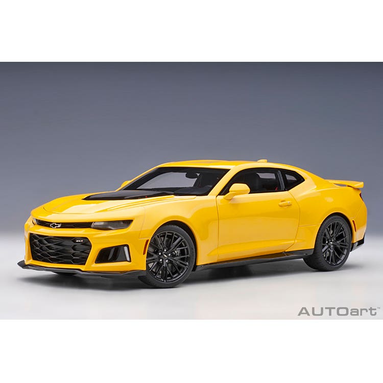 CHEVROLET CAMARO ZL1 2017 (BRIGHT YELLOW) - 1:18 Scale Composite Model Car