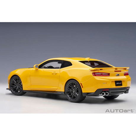 CHEVROLET CAMARO ZL1 2017 (BRIGHT YELLOW) - 1:18 Scale Composite Model Car