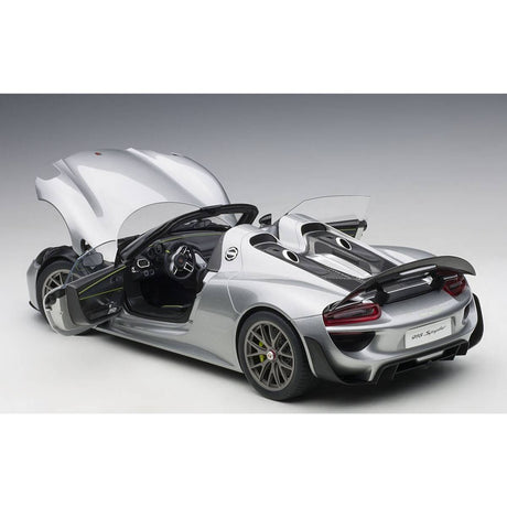 PORSCHE 918 SPYDER WEISSACH PACKAGE  (GT SILVER METALLIC) - 1:12 Scale Composite Model Car