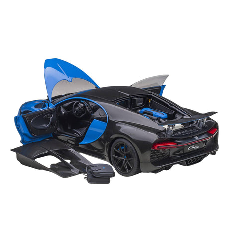 BUGATTI CHIRON SPORT 2019 (FRENCH RACING BLUE/CARBON) - 1:18 Scale Composite Model Car