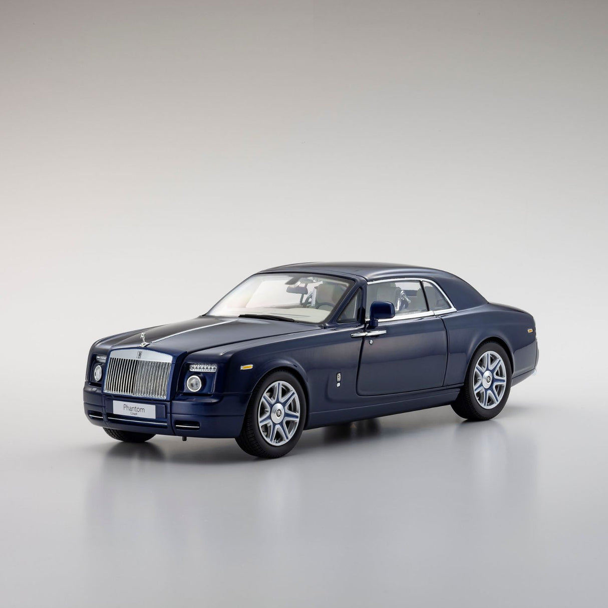 Rolls-Royce Phantom Coupe - Blue Metallic - 1:18 Scale Diecast Model Car