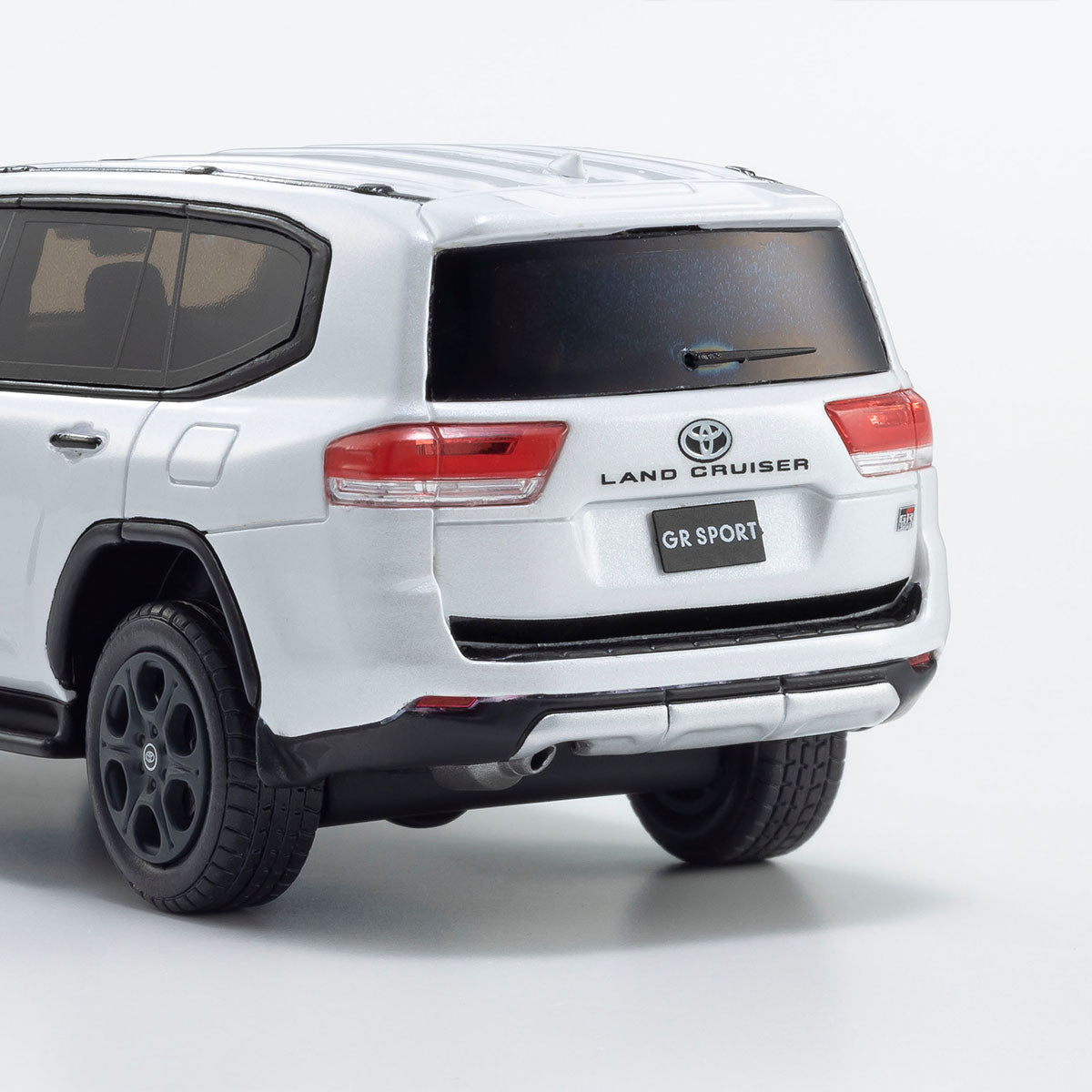 Toyota Land Cruiser GR SPORT  (White) - 1:43 Scale Resin Model Car