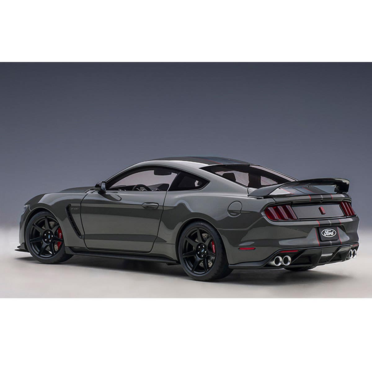 FORD SHELBY GT-350R  (LEAD FOOT GREY W/ BLACK STRIPES) - 1:18 Scale Composite Model Car