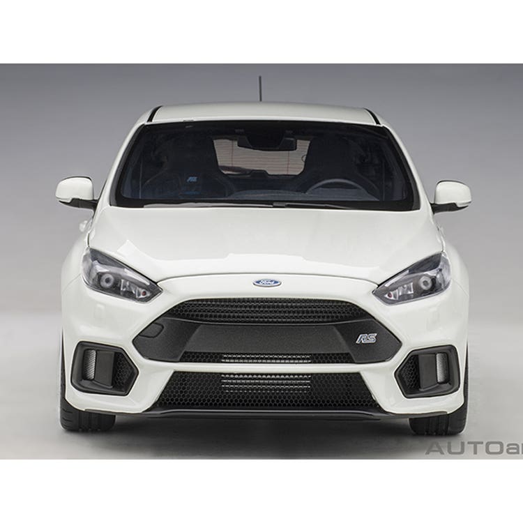 FORD FOCUS RS 2016 (FROZEN WHITE) - 1:18 Scale Composite Model Car