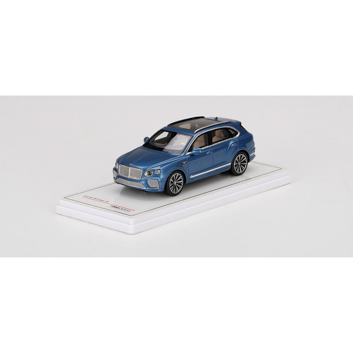 Bentley Bentayga V8 2020  Portofino - 1:43 Scale Diecast Model Car